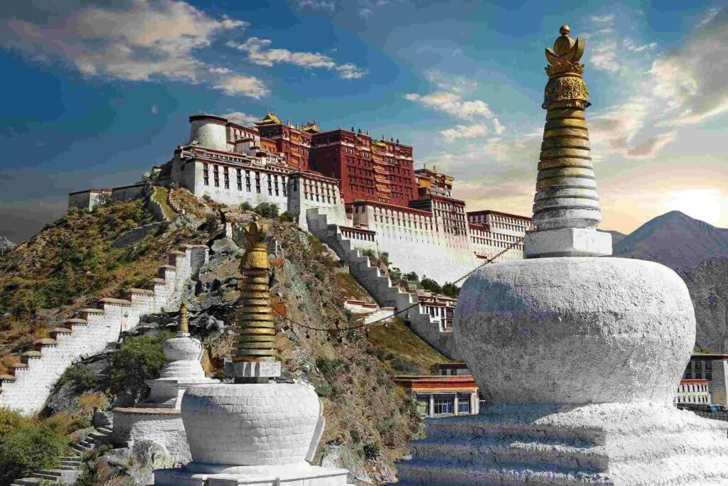 Tibet - Most Romantic Holiday Honeymoon Destinations for Couples